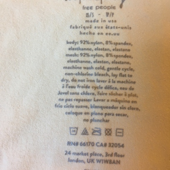 HP😊Free people seamless scrunched sleeve top. - Picture 16 of 16